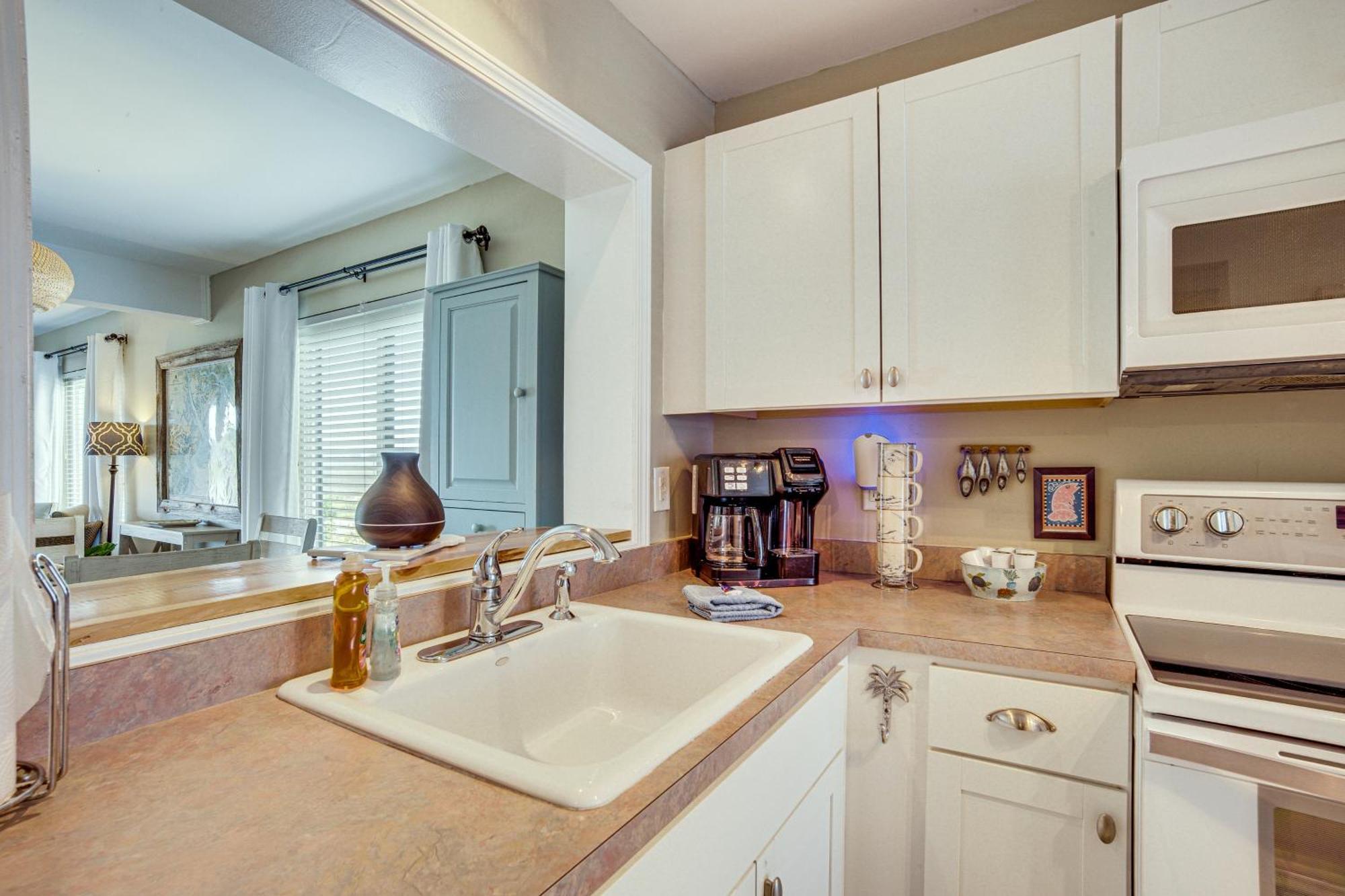 Harbor Island Condo With Deck - Steps To Beach! Oceanmarsh Subdivision Luaran gambar